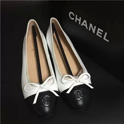 CHANEL Shallow mouth flat shoes Women--082